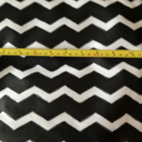 Thirty One water resistant Bag - Picture 3 of 5